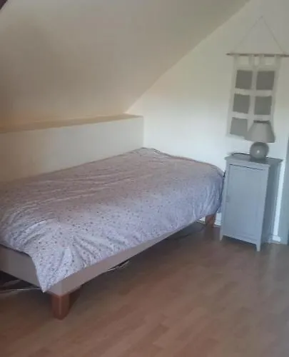 Les Grands Bois A Bousse ベッド・アンド・ブレックファスト *